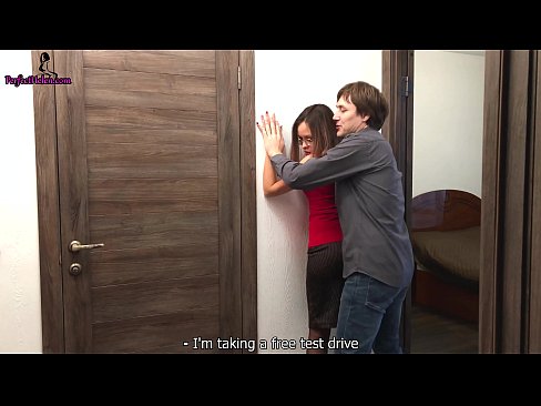 ❤️ Sexy Realtor sensually jerks his pussy and fucks while selling his apartment - Krempai ❤❌ معياري فحش